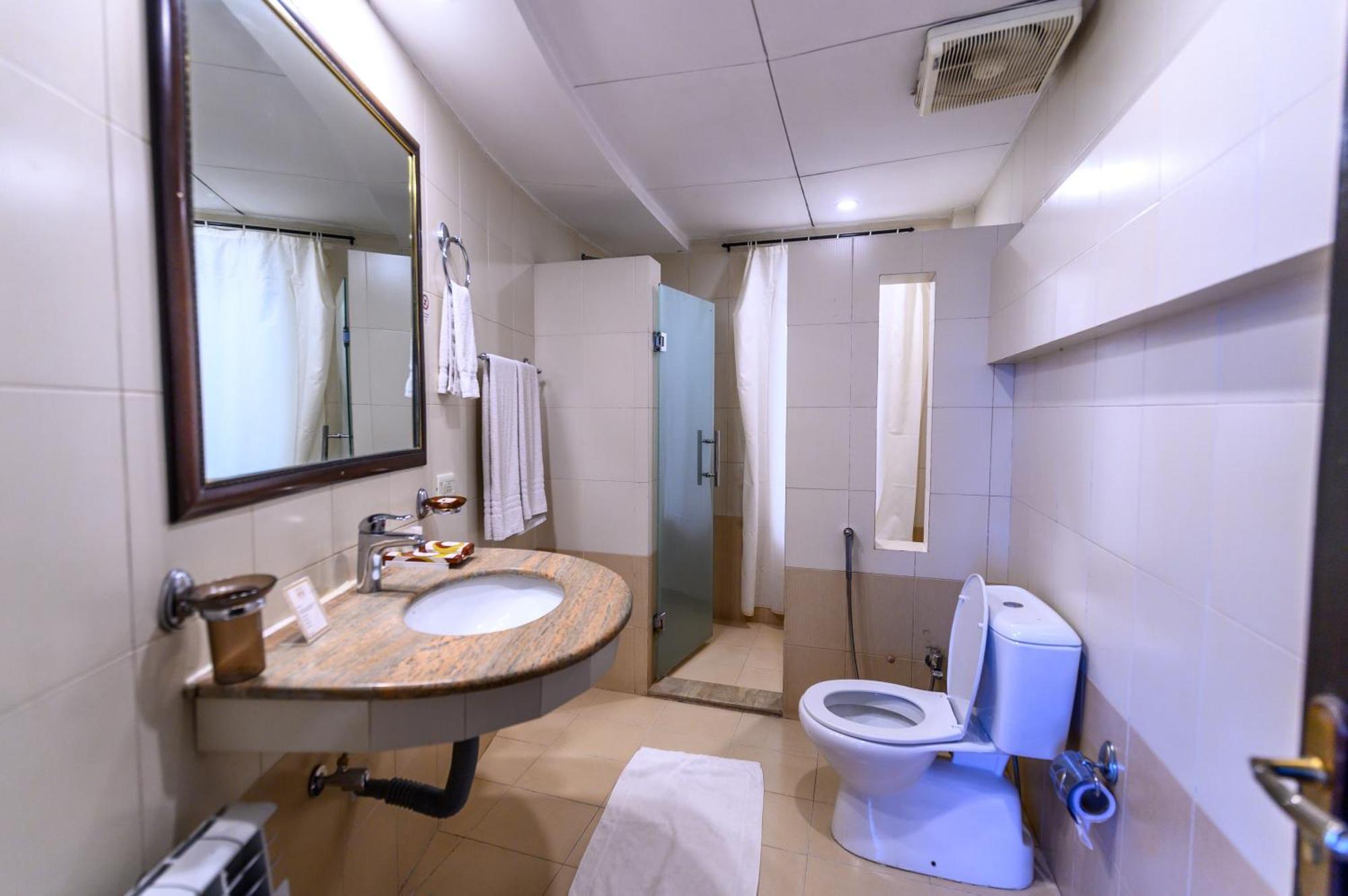 Hotel One Bhurban Murree Esterno foto